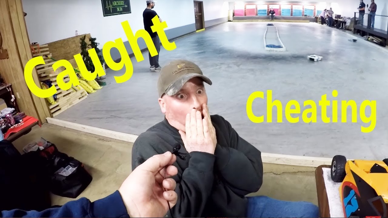 Caught cheating RC racing Traxxas slash mudboss oval