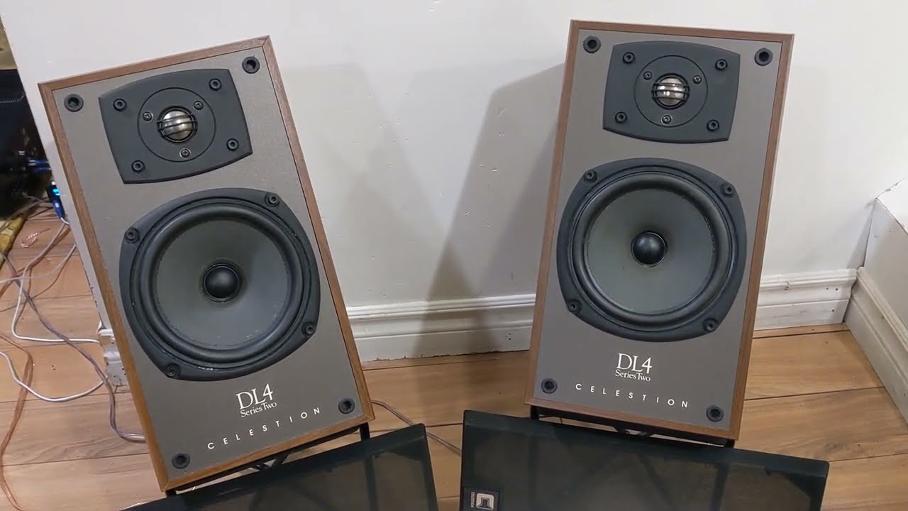 Celestion DL4 SeriesTwo speakers demonstration