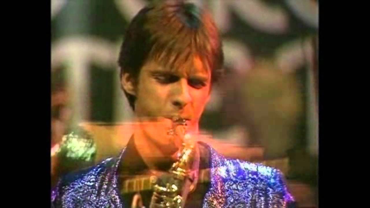 BBC2 - The Old Grey Whistle Test: The Ramones and Sore Throat (1980)