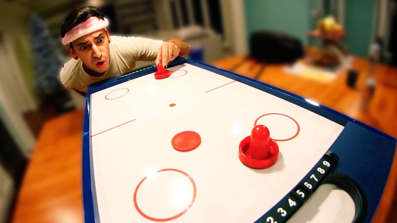 TINY GAME OF AIR HOCKEY!