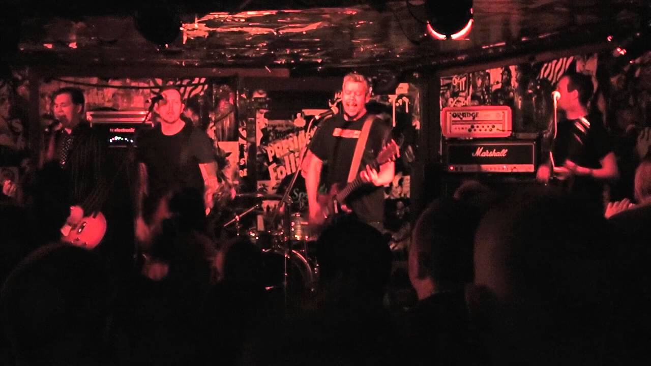 SNUFF - Gone To The Dogs (live).