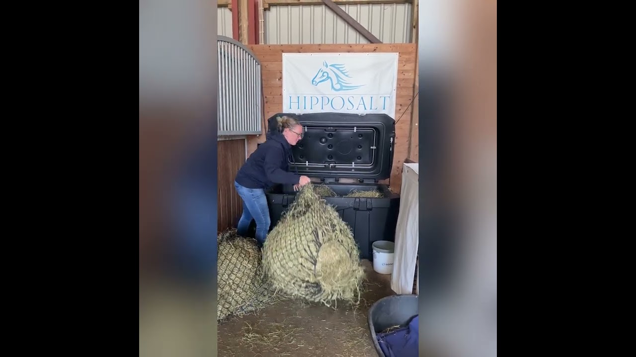 Wieviel kg Heu passen tatsächlich in den Nuveq Summit Heubedampfer? Hipposalt macht den Test!