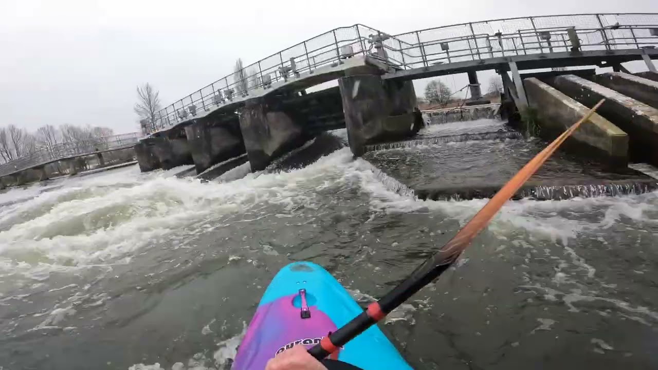 I got there eventually. Hurley weir.