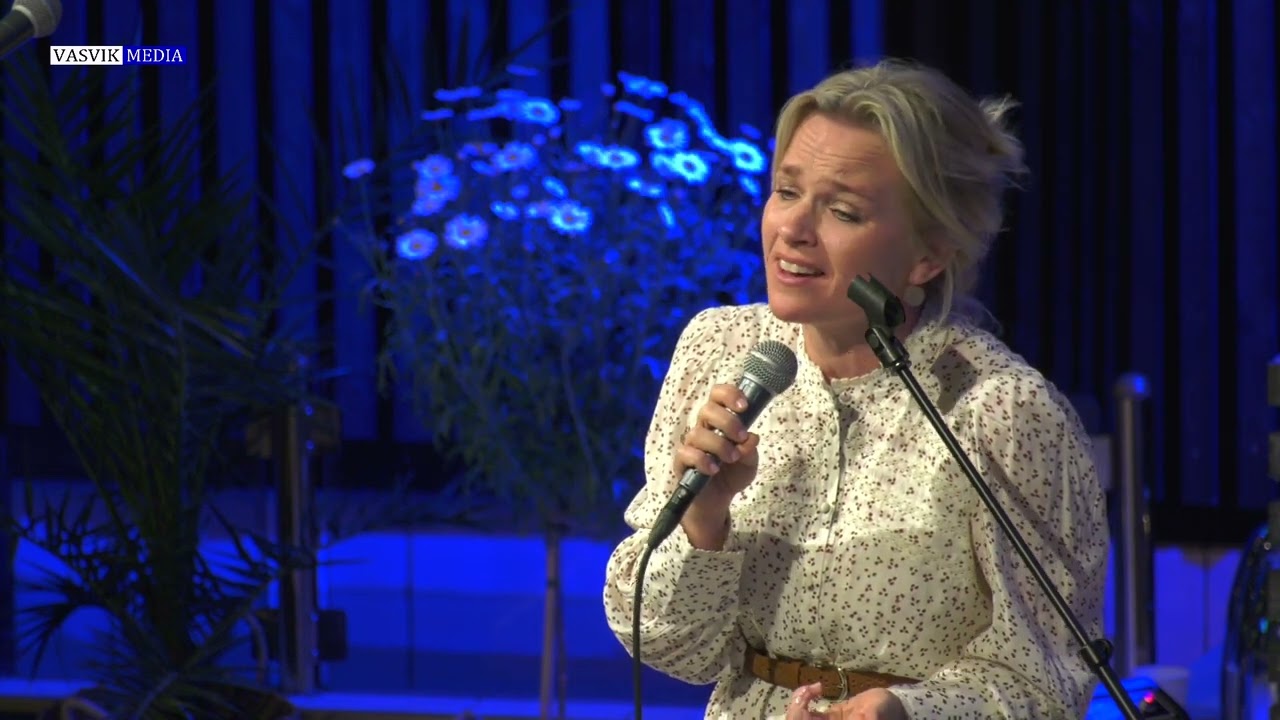 (5821) Aina Økland Schøld og Aril Schøld: Blå salme