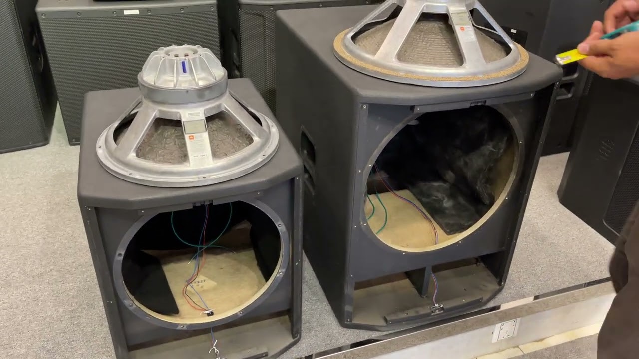 JBL PRX800 Series active speaker (15