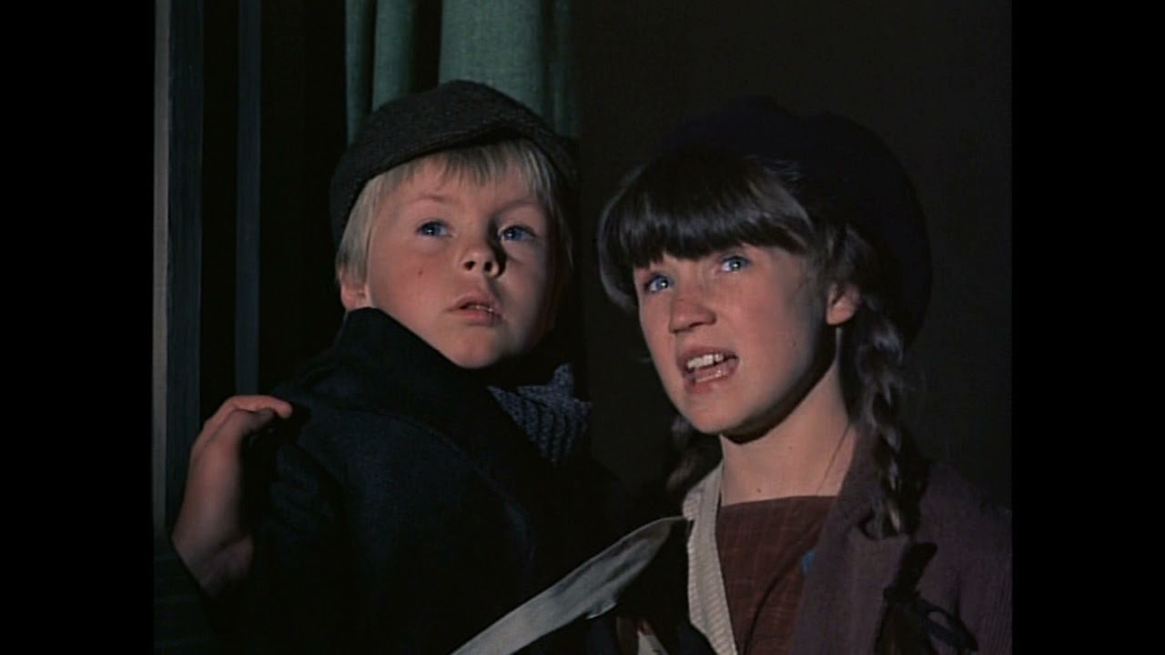 Bedknobs and Broomsticks (1971) - Theatrical Trailer #2 (2K)