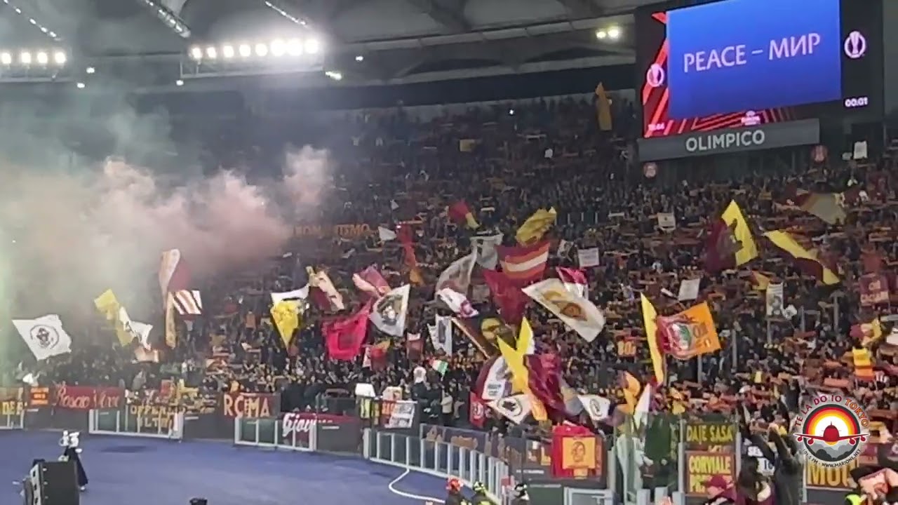 Roma - Real Sociedad 2-0: l'inno della Roma di Antonello Venditti cantato dallo Stadio Olimpico