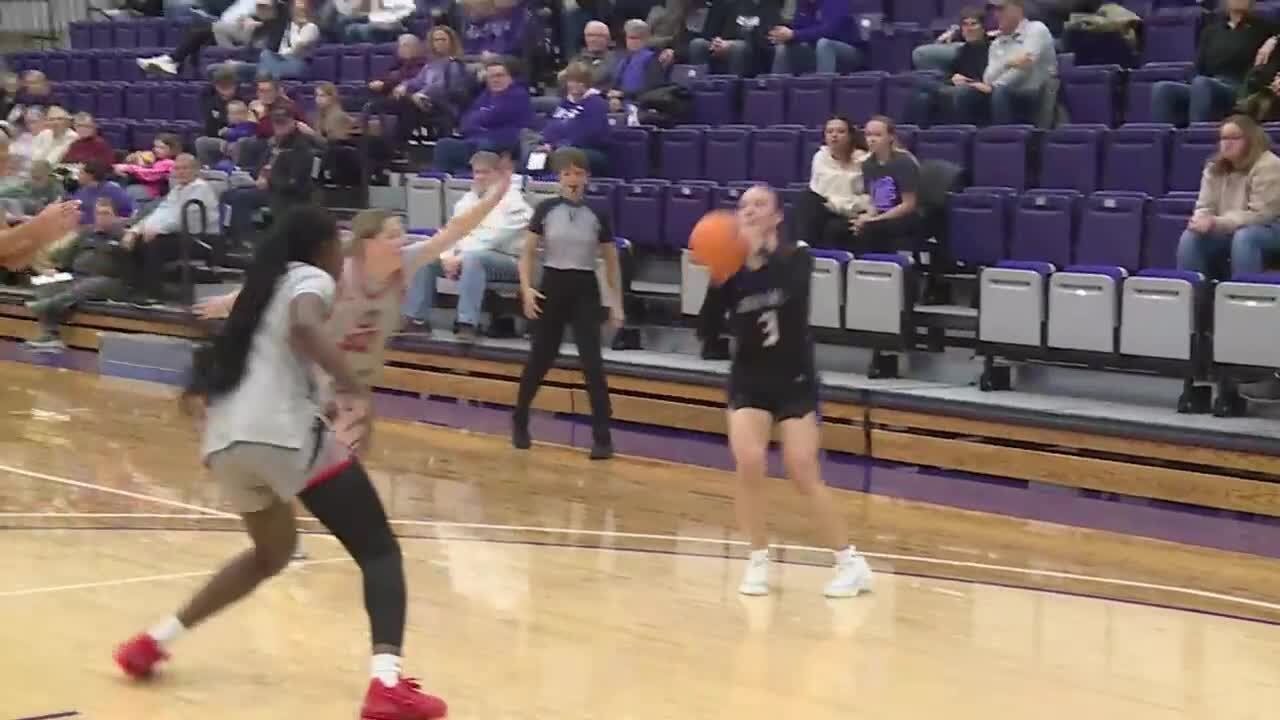USF basketball teams finish the weekend strong with home wins