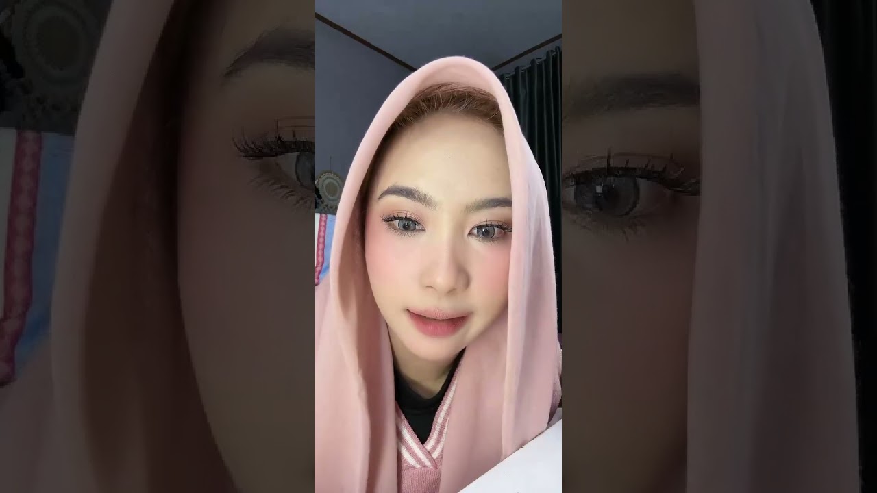Cumil live pakai hijab pink
