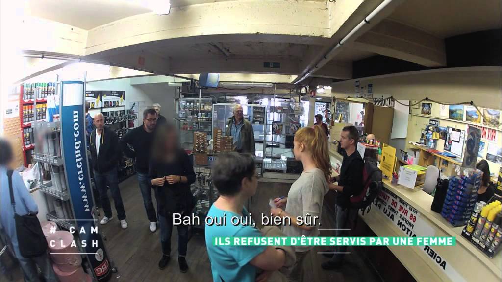 Ils refusent d'être servis par une femme - Cam Clash