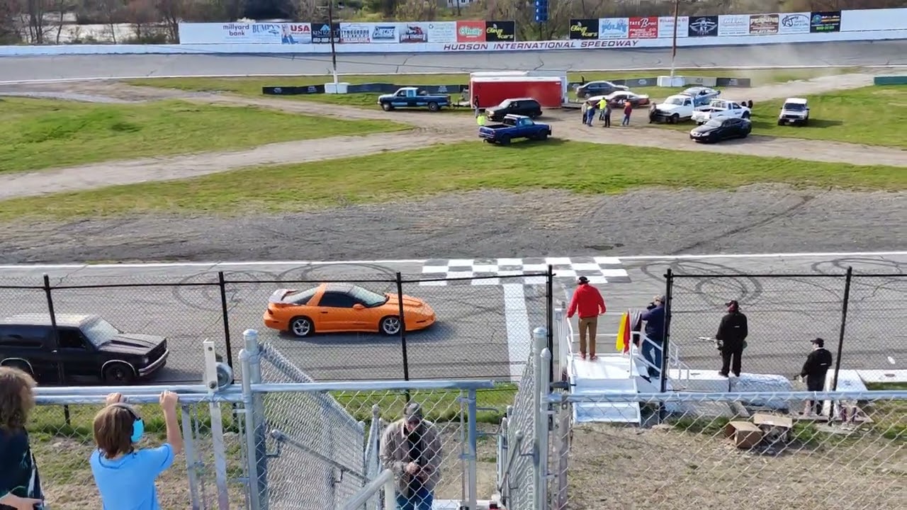 Hudson Speedway Mother's Day Spectator Drags featuring 