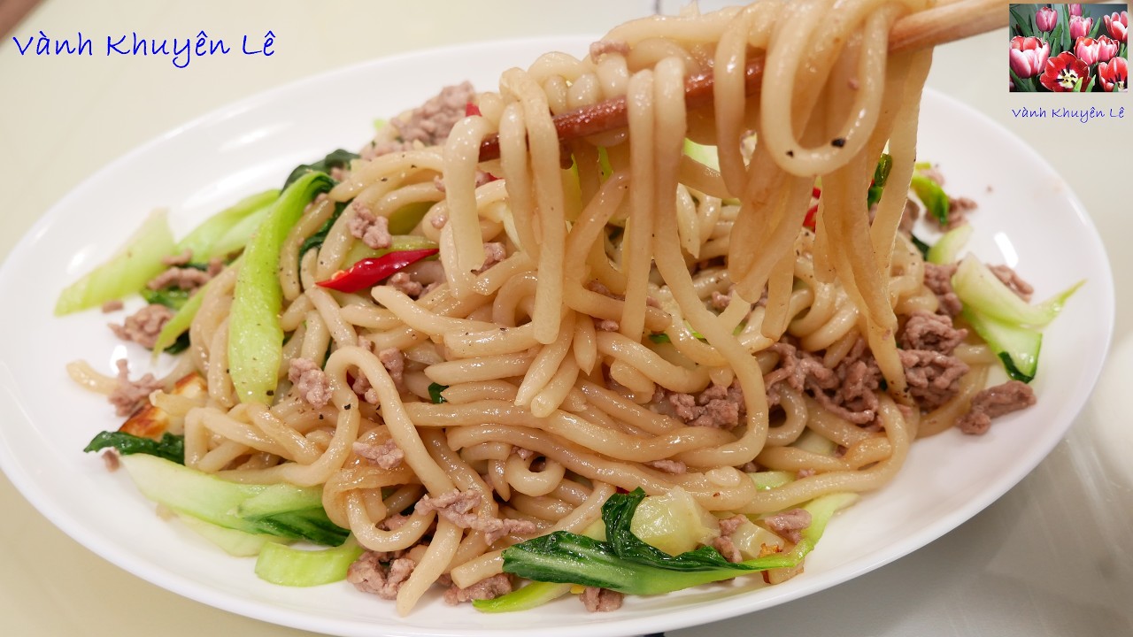 Mì Udon, Cách làm không cần Dụng cụ ép Bánh Canh Bột Mì mềm dẻo dai để dành qua ngày by Vanh Khuyen