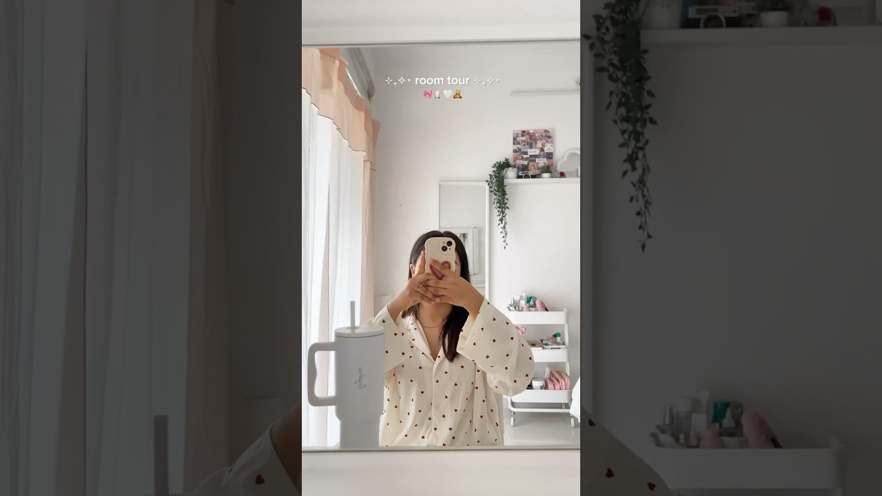 a girls dream room 🎀 #youtubeshorts #explore #roomdecor #aesthetic