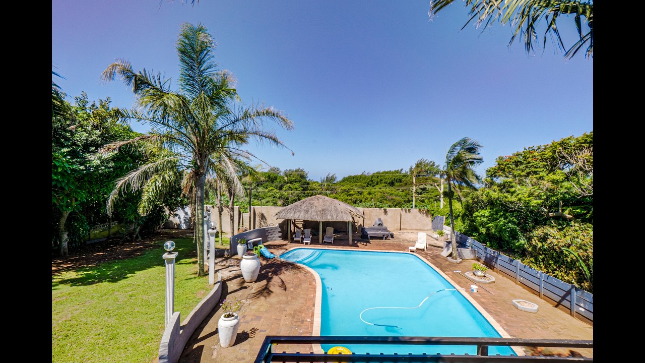 RXAO-8581 - Amazing Large Family Home with Pool For Sale