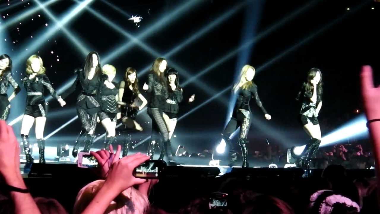 [Fancam] 120208 Music Bank Paris Bercy - Girls' Generation SNSD 소녀시대 - full performance