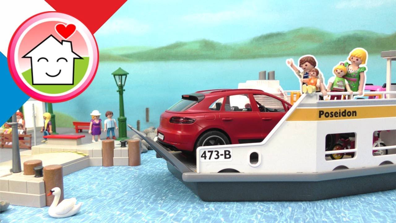 Playmobil en francais La famille Hauser sur l'eau