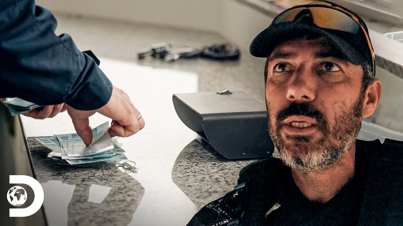 Homens levam dinheiro vivo sem declará-lo | Operação Fronteira: América do Sul | Discovery Brasil