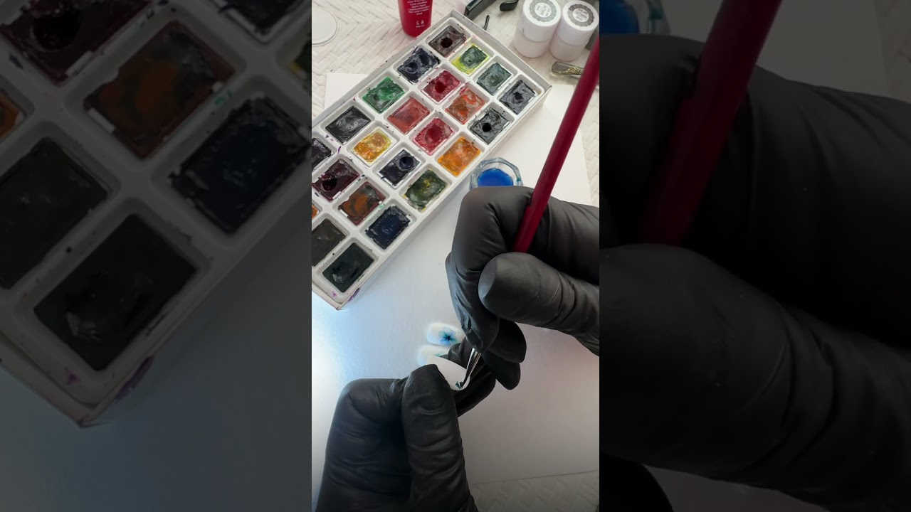 Подробно , как рисовать акварелью на ногтях . Ставь реакцию .#nails #гельлак #маникюр