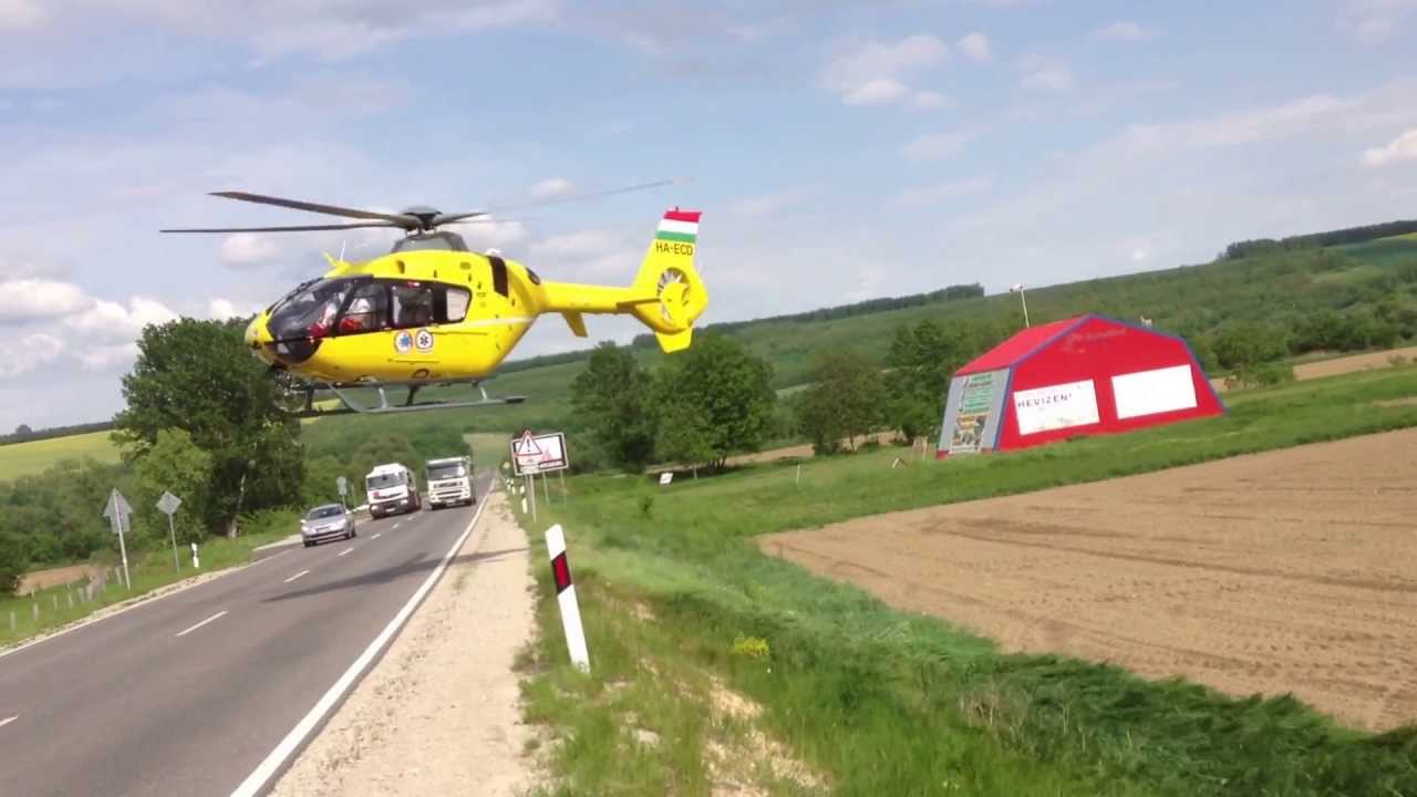 Súlyos autóbaleset, helikopteres (EC135) mentés a 76-os úton.