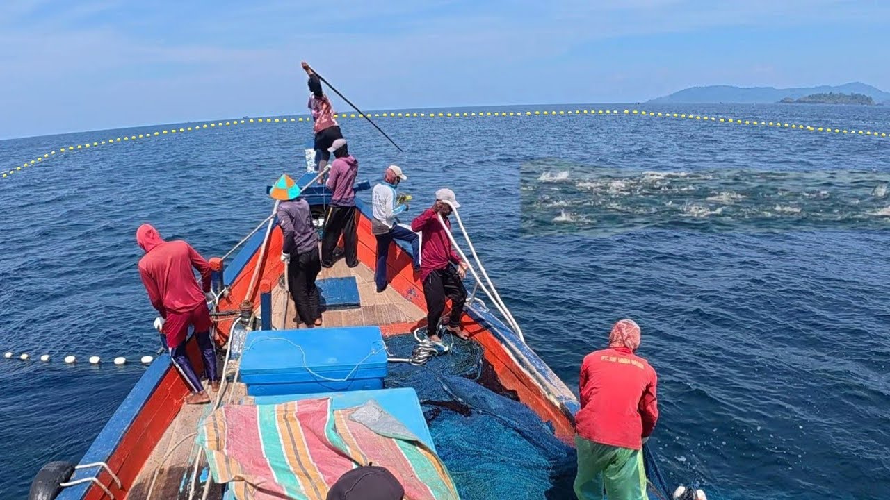 PUKAT CINCIN, Ternyata Begini Cara Nelayan Indonesia Menangkap Ikan Di Laut