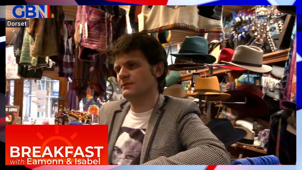 GB News' Jeff Moody is On Your Doorstep in Swanage paying a visit to Rainbow's End gift shop