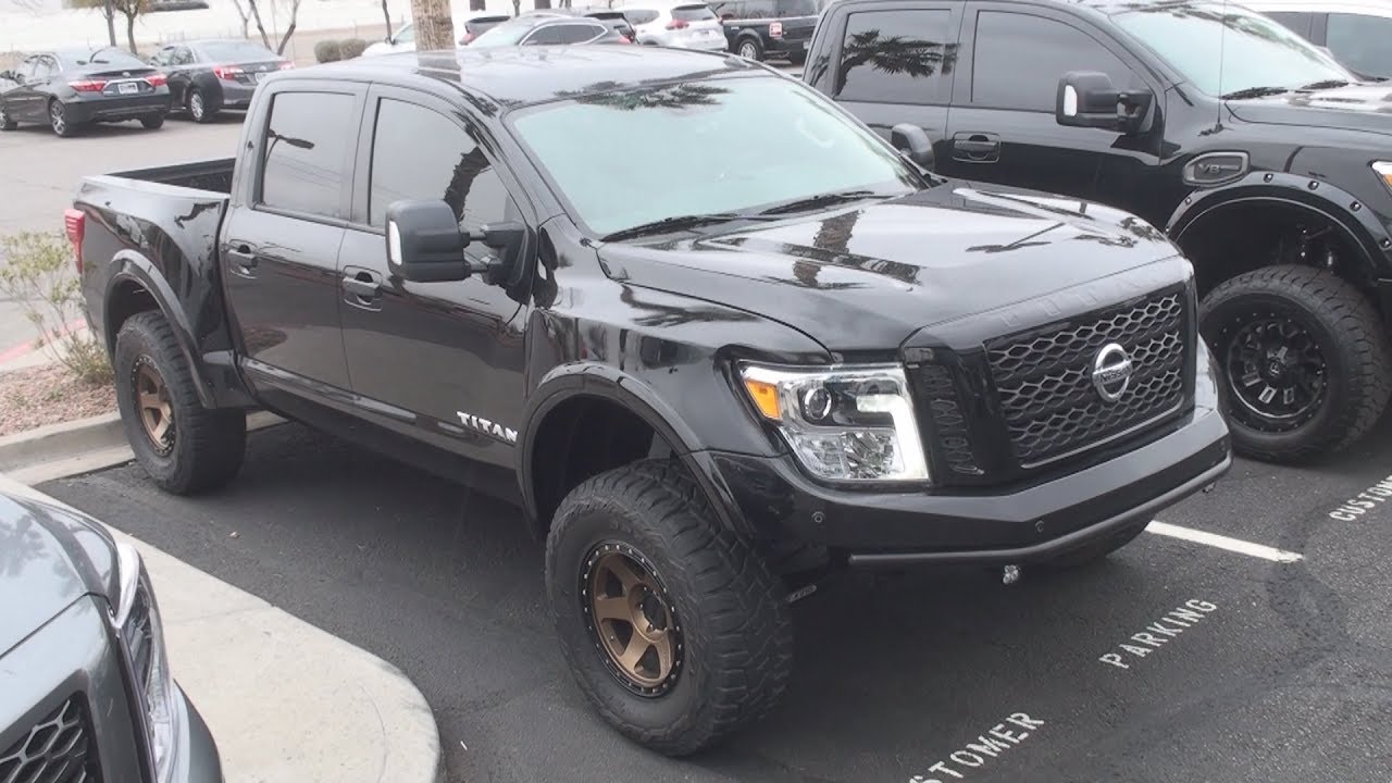 (Walk Around) 2017 Nissan Titan Pro-4X Dirt King Long Travel Truck