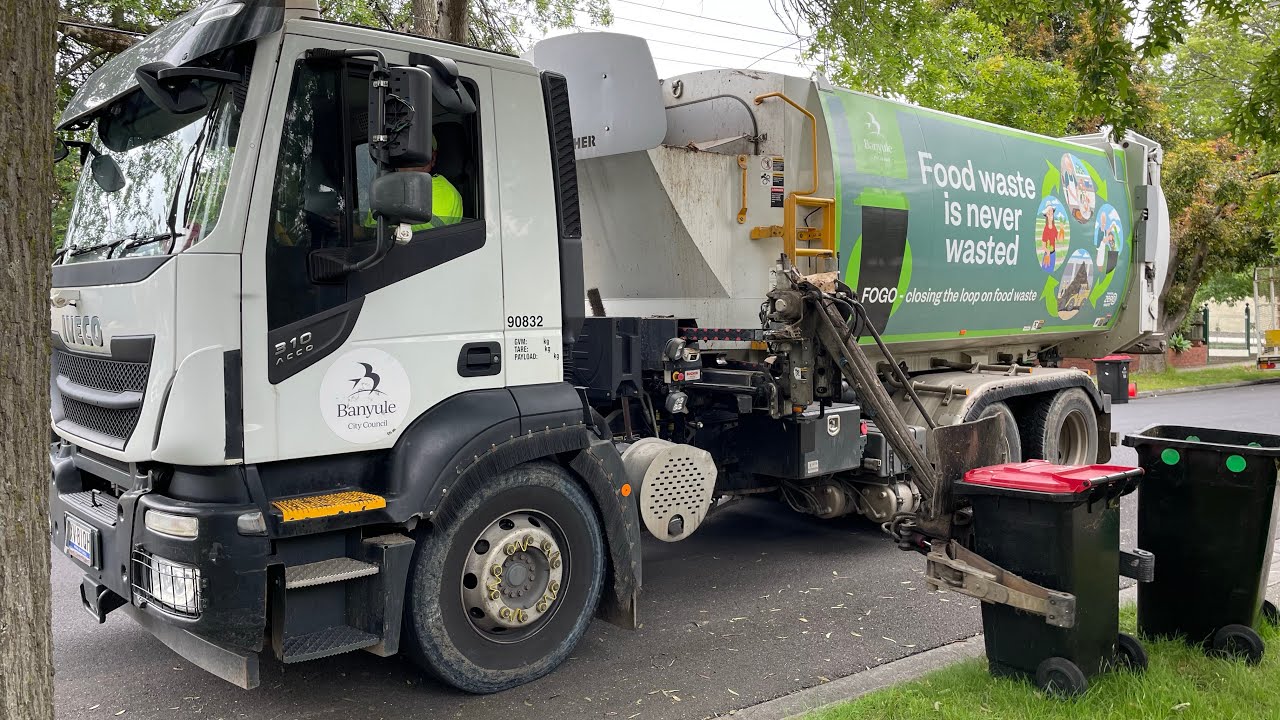 Banyule garbage 90832