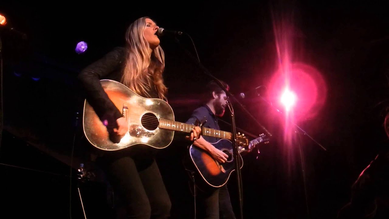 Holly Williams 