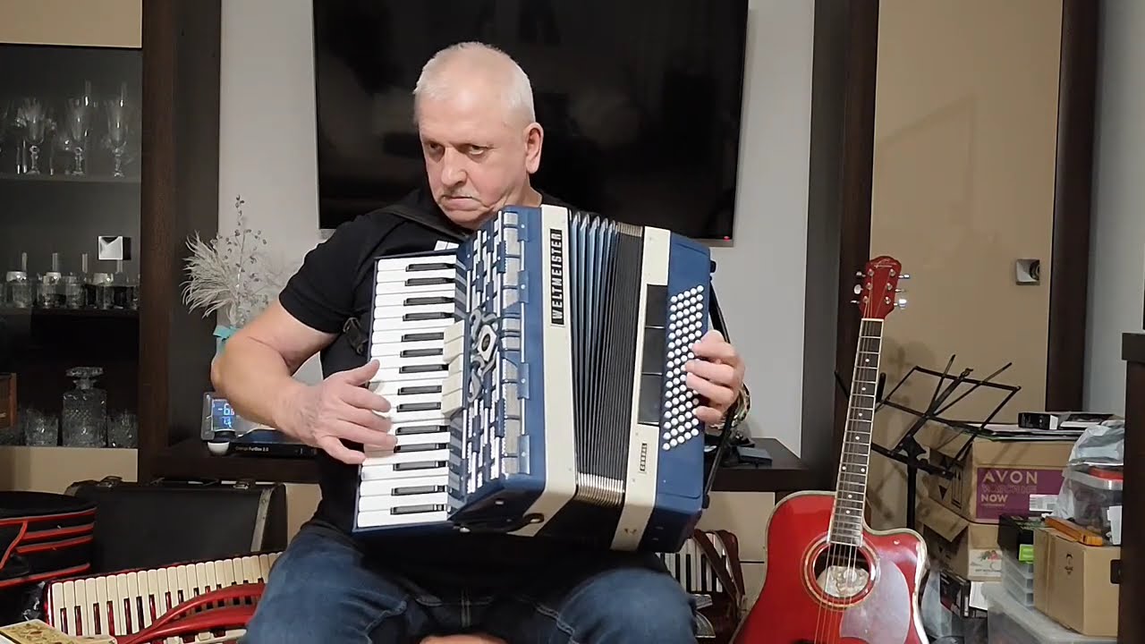 TAM KOŁO MŁYNA - WALC ( AKORDEON WELTMEISTER CORDAL )