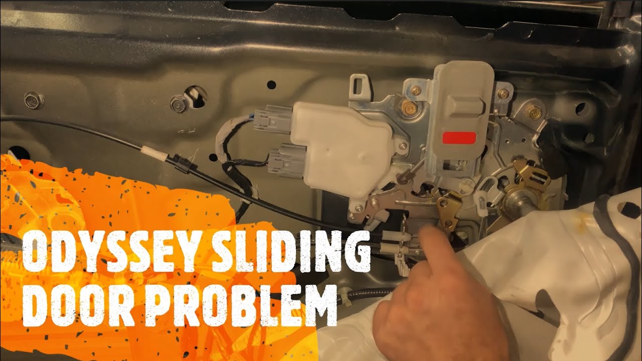 HONDA ODYSSEY Сдвижная дверь не закрывается. Замена узла защелки. Как это сделать?