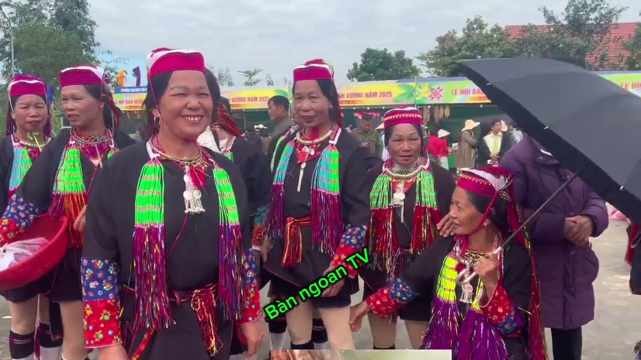 ngày 29 tháng 12, 2025 hát tiếng dao thanh y lễ hội bàn vương 