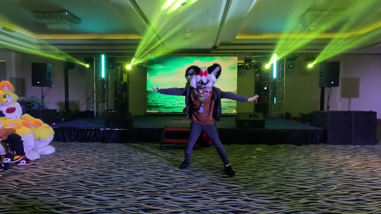 FURUM 2025 Fursuit Dance - Rena