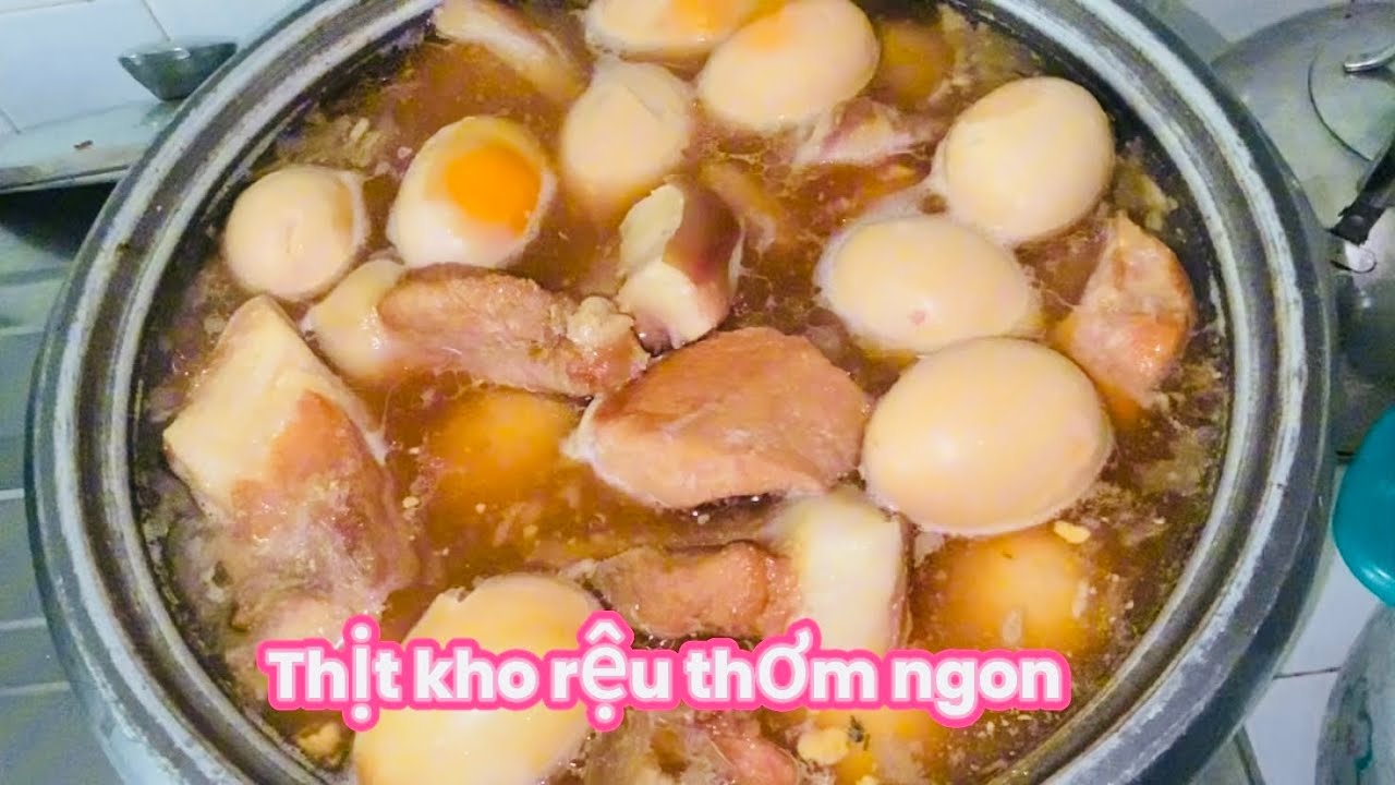 Kho thịt hột vịt cho ngày 29 Tết. Cách kho thơm ngon màu đẹp.🥘
