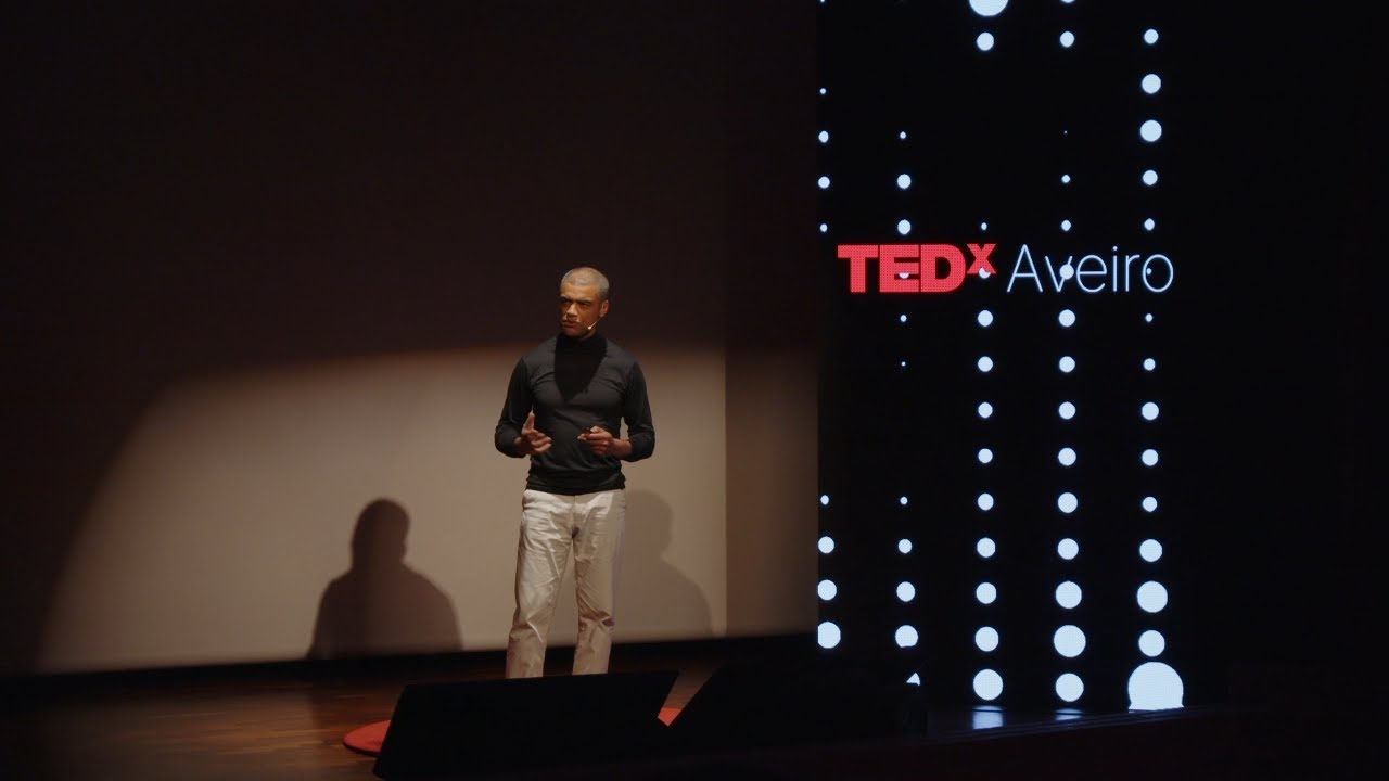 Como achar a forma invisível da arquitetura? | João Bravo da Costa | TEDxAveiro