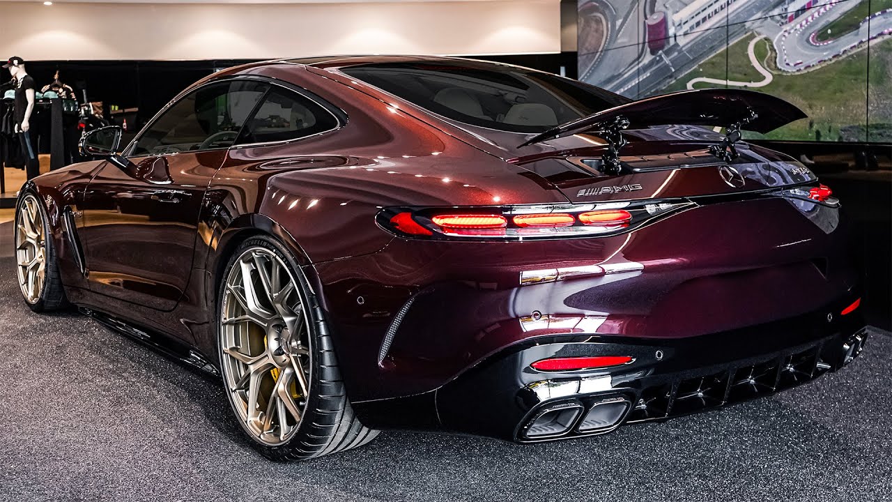 NEW 2026 Mercedes AMG GT 63 Coupe - Interior and Exterior Walkaround