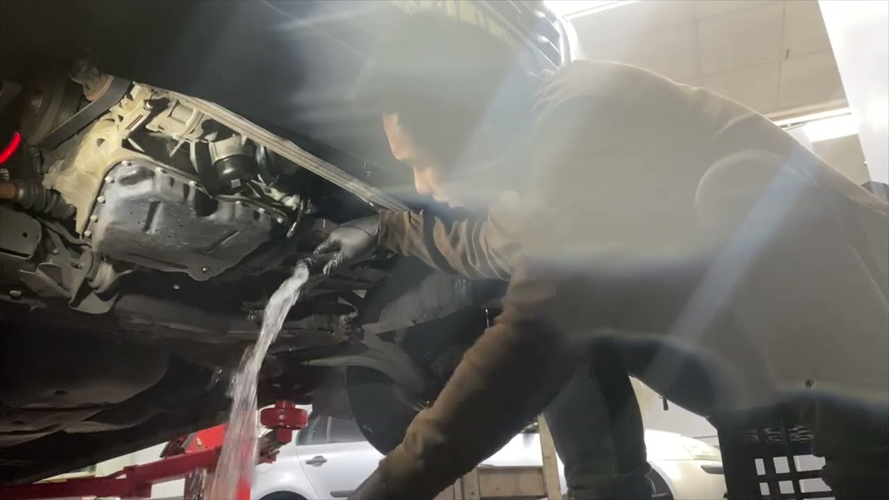 2014 Renault Master Coolant flush and change