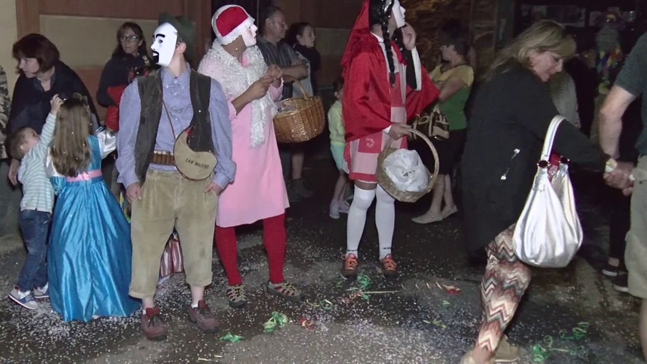CANTOIRA (To)   ESPLODE IL CARNEVALE ESTIVO.