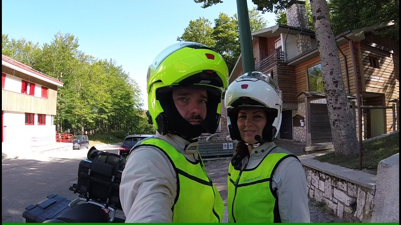 Gita in moto R1200GS in Abruzzo al Gran Sasso, Prati di Tivo, Rifugio Franchetti.