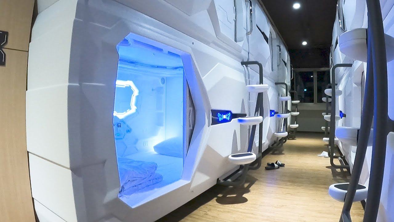 台灣台中一晚450台幣的單人太空艙/A one-person space capsule for $15 a night in Taichung, Taiwan