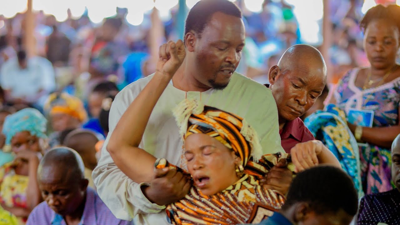 Hazina Levis-Moyo Wangu (Official Music Video) Prophet Jules Mulindwa Cité de Refuge 