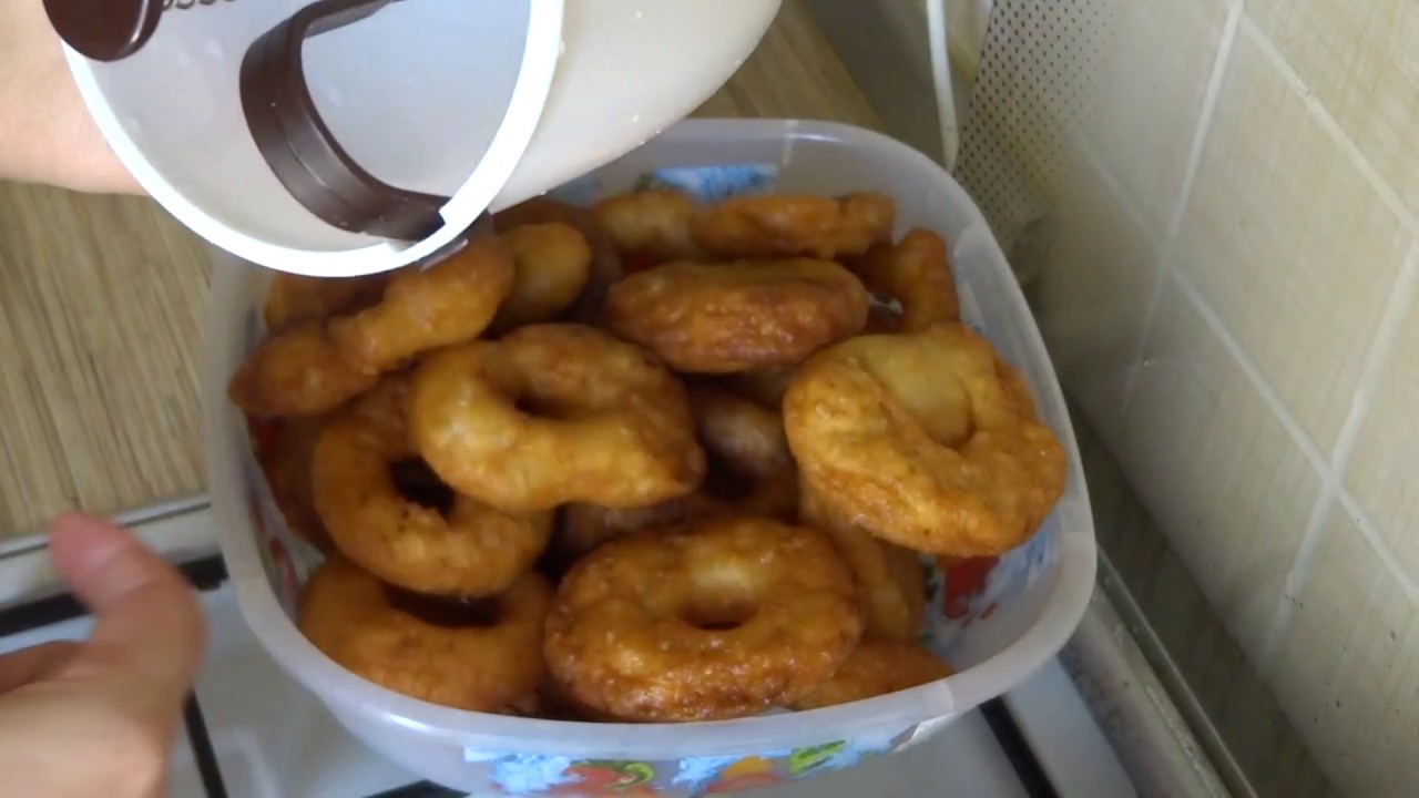 Пончики с помощью дозатора