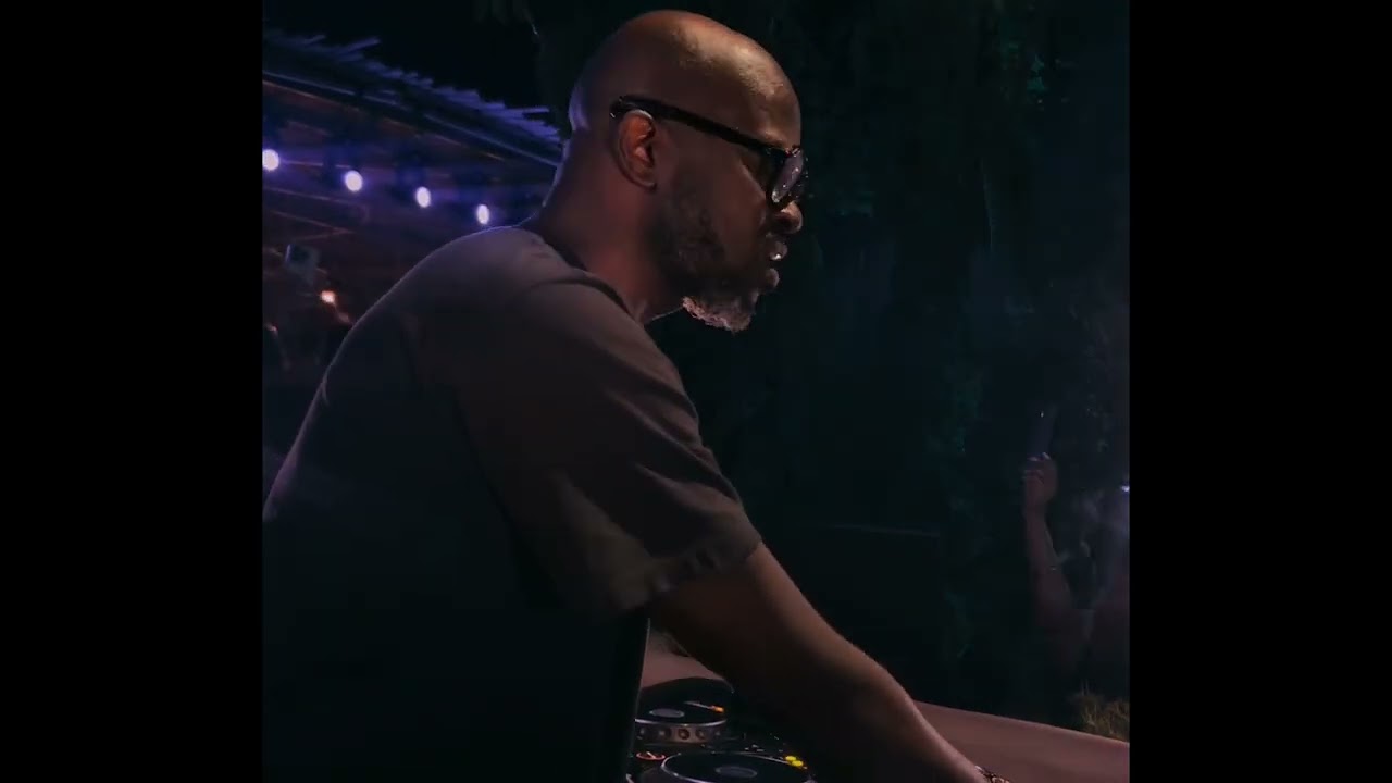 ‪@UrbanMusic-uv1rv‬