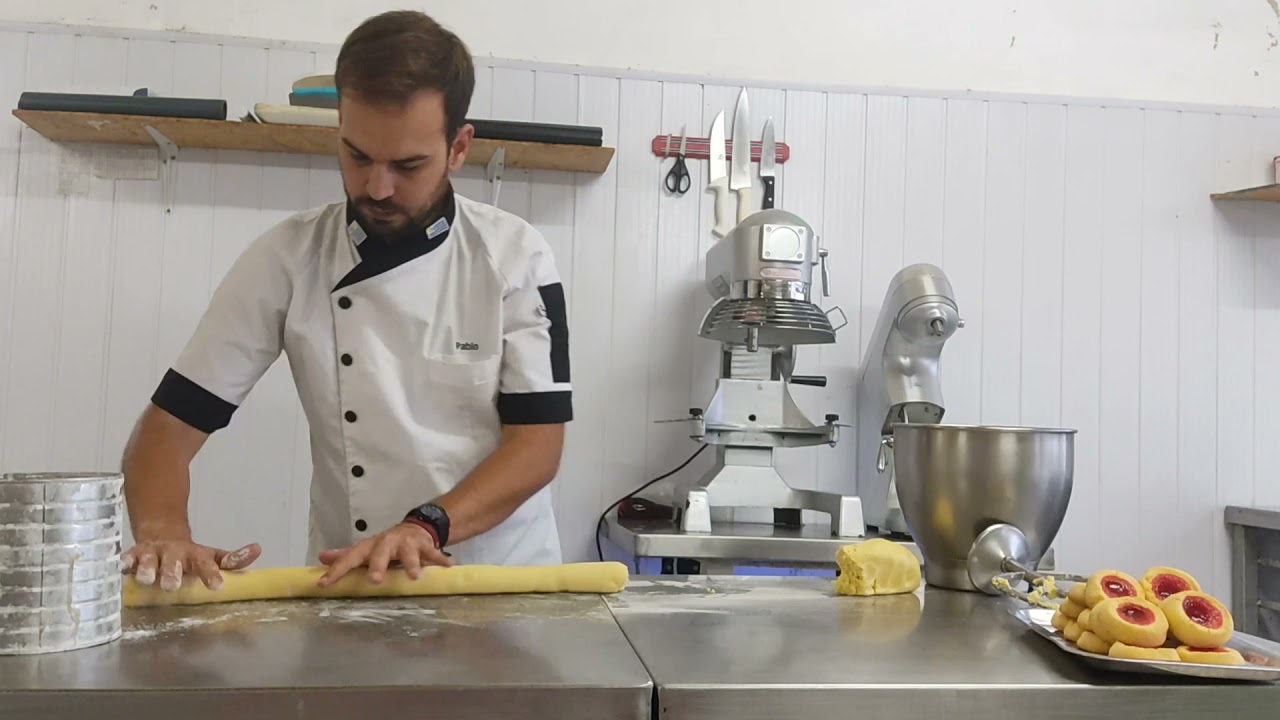 ojitos (ojitos de buey) desde adentro de la panadería