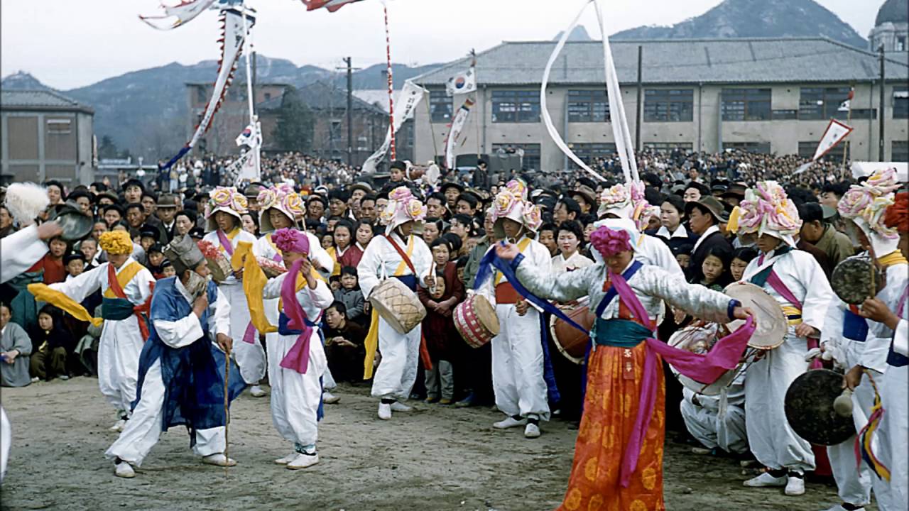 Around the World in the 1950s [1950年代の世界 ]