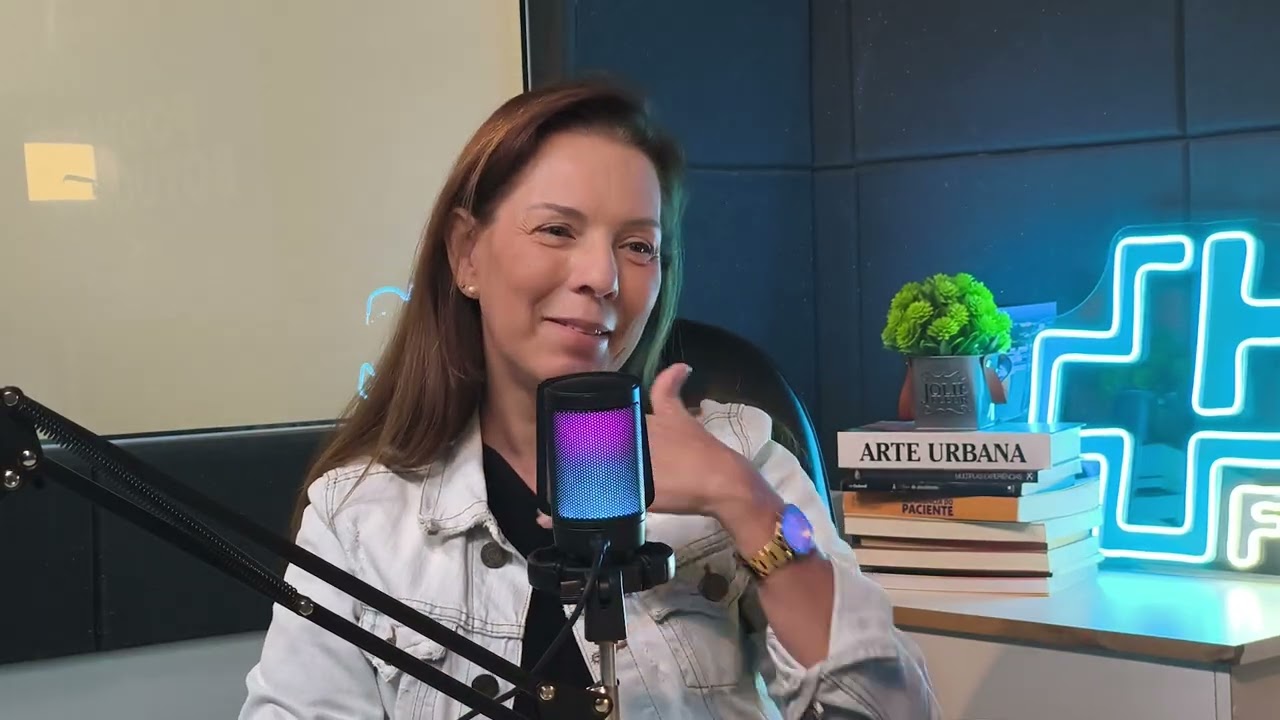 Conheça os Cursos de Especialização na Área da Saúde do HCFMB com Cristiane Lara Mendes Chiloff