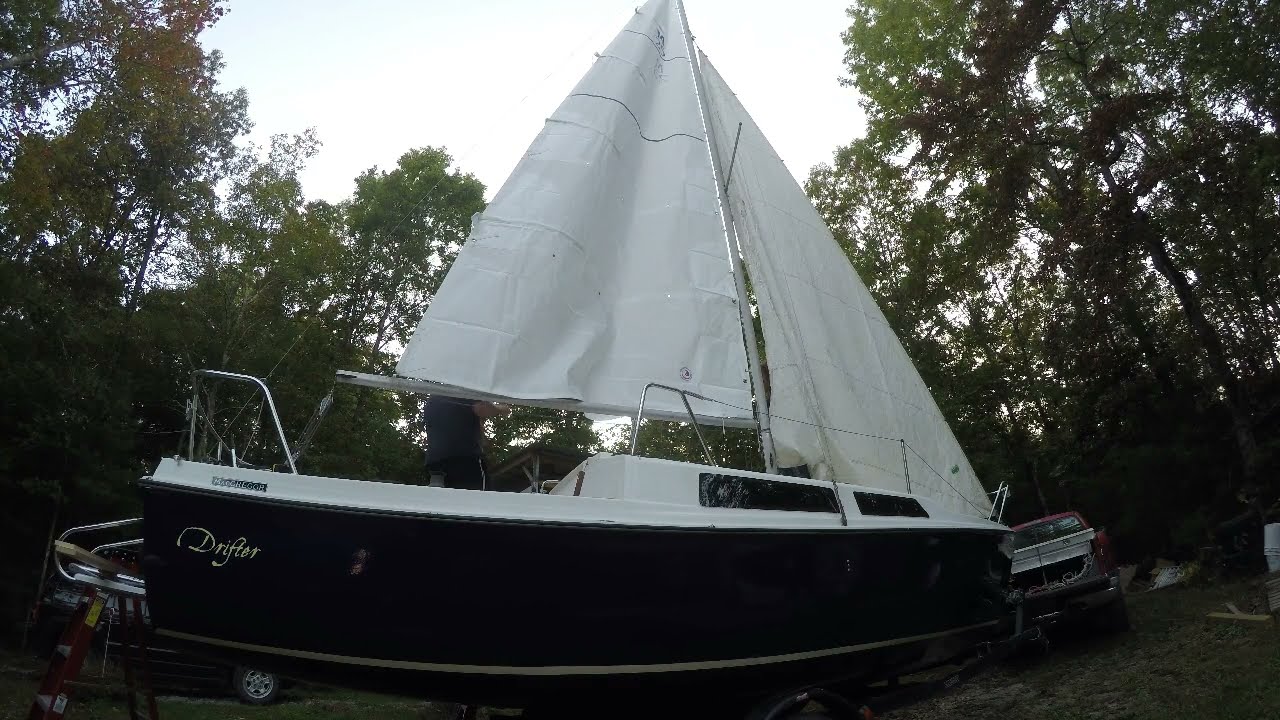 Refitting SV Drifter Ep 12: Masting it up!   A medium restoration on a 1982 Macgregor 25