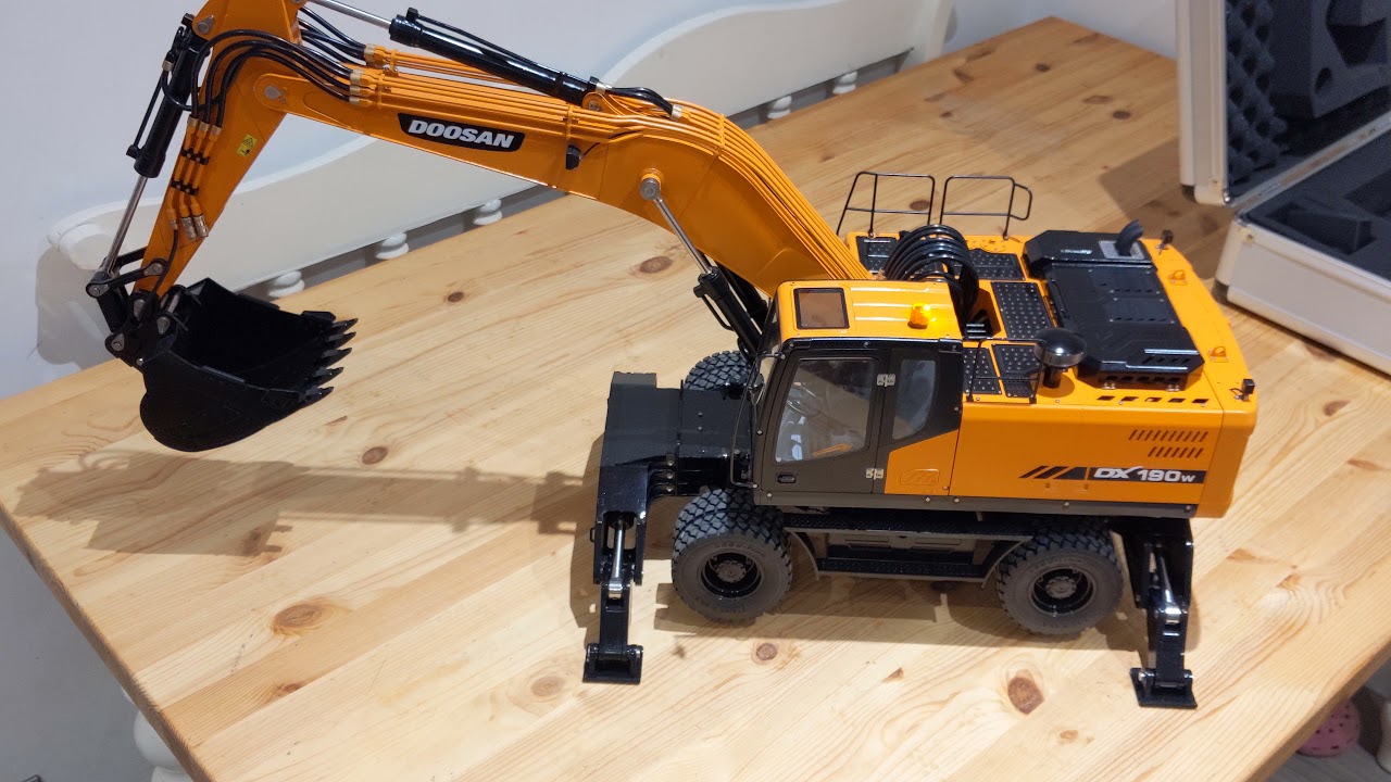 LESU 1/14 RC hydraulic wheel excavator rubber duck build PART 14 IT'S finished!!!!!!