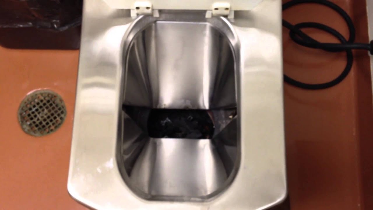 Underground Toilet 2013-02-11