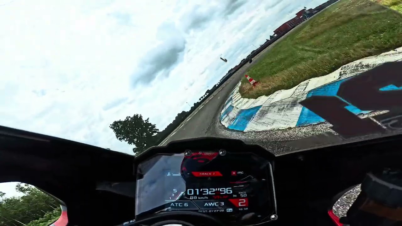 Circuit de Bresse Aprilia Rsv4 2023 09/06/24 meilleur tour 1.37.6
