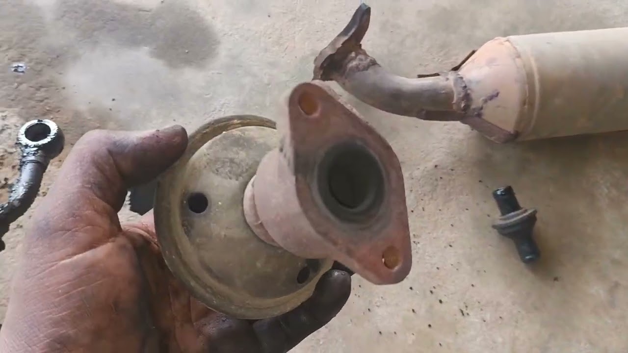 Mahindra supro white smoking problem solve 👍